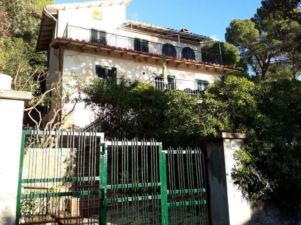 Casa Al Mare Livorno Apartment Quercianella Bagian luar foto